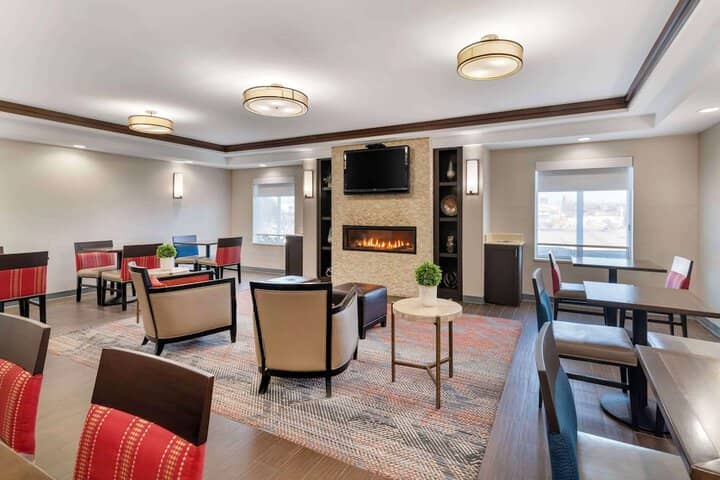 Breakfast area
